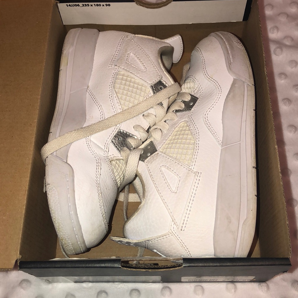 Authentic  Jordan Retro 4 White